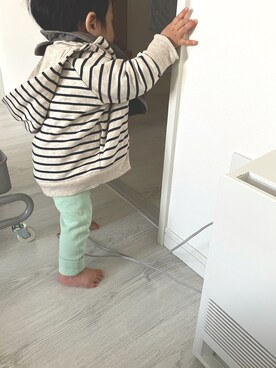 「アイテム（スタイ/よだれかけ、グレー系）」を使った、kae060606さん（キッズ・70cm）の春コーディネート