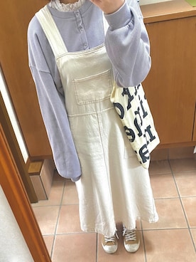 「kutir（クティール）のアイテム（ジャンパースカート）」を使った、ぽさん（レディース・161cm）の春コーディネート