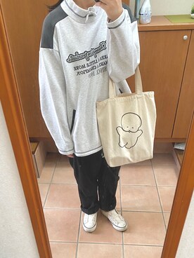 「Champion（チャンピオン）のアイテム（スウェット、グレー系）」を使った、ぽさん（レディース・161cm）の秋コーディネート