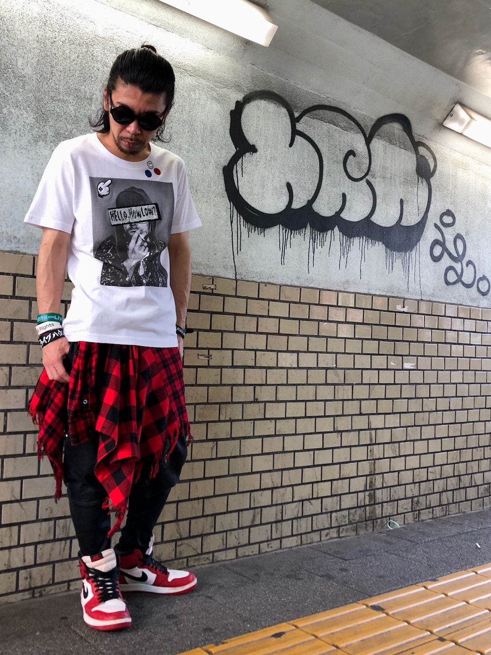 「ROYAL FLASH、royalflash ueno、ROYAL FLASH ueno、夏コーデ、暑い、スニーカー」｜「GUCCIのアイテム（サングラス、ブラック系）」を使った、Takatoshi Tsudaさん（メンズ・170cm）の夏コーディネートの1枚目の写真