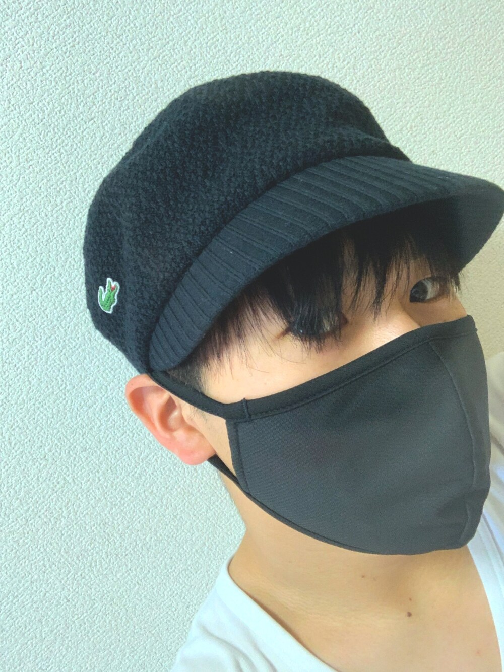「おしゃれさんと繋がりたい、黒、シンプル」｜「LACOSTEのアイテム（キャスケット、ブラック系）」を使った、G_lber🎸🎵さん（メンズ・170cm）の夏コーディネートの1枚目の写真