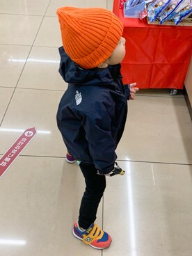 「アイテム（マウンテンパーカー、ブラック系）」を使った、しゅんしゅんさん（キッズ・90cm）の秋コーディネート