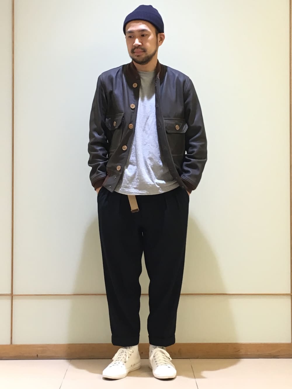「beamsplus、cockpitusa、converse、ENGINEERED GARMENTS、bussricksons」｜「COCKPIT USAのアイテム（ジャケット/アウター、ブラウン系）」を使った、Ikuo Mitaniさん（メンズ・171cm）の秋コーディネートの1枚目の写真
