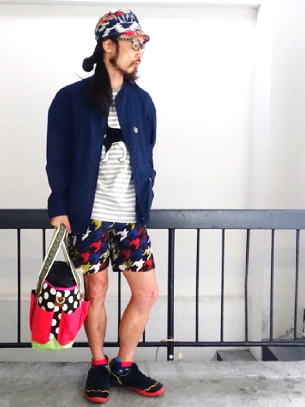 「ALDIES、カジュアル、春コーデ、ハンティングジャケット、ボーダートップス、ショートパンツ、WEAR昭和部、WEAR東海、名古屋、キャップ」｜「ALDIESのTelluric Cap（キャップ、オレンジ系）」を使った、りょうさん（メンズ・171cm）の春コーディネートの1枚目の写真