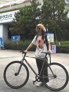 「JULIEN DAVID（ジュリエンデビッド）のアイテム（スニーカー）」を使った、りょうさん（メンズ・171cm）の夏コーディネート