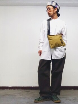 「ベレー帽推奨委員会」｜「アイテム（チノパンツ）」を使った、りょうさん（メンズ・171cm）の秋コーディネート
