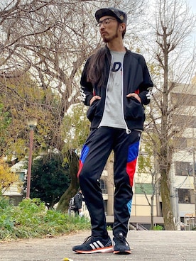 「ALDIES（アールディーズ）のアイテム（ジャージ）」を使った、りょうさん（メンズ・171cm）の冬コーディネート