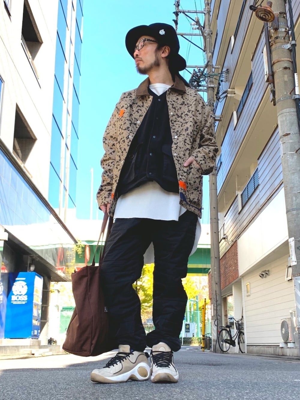 「ALDIES、ハット、カバーオール、サーマルカットソー、フリースベスト、ダウンパンツ、カジュアル、ワークスタイル、冬コーデ、レイヤードスタイル」｜「ALDIESのCD Chevron Hat / CDシェブロンハット（ハット、ブルー系）」を使った、りょうさん（メンズ・171cm）の秋コーディネートの1枚目の写真