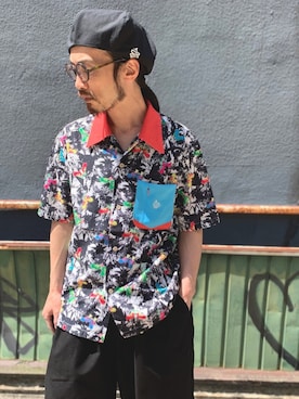 「総柄トップス」｜「アイテム（ハンチング/ベレー帽）」を使った、りょうさん（メンズ・171cm）の春コーディネート