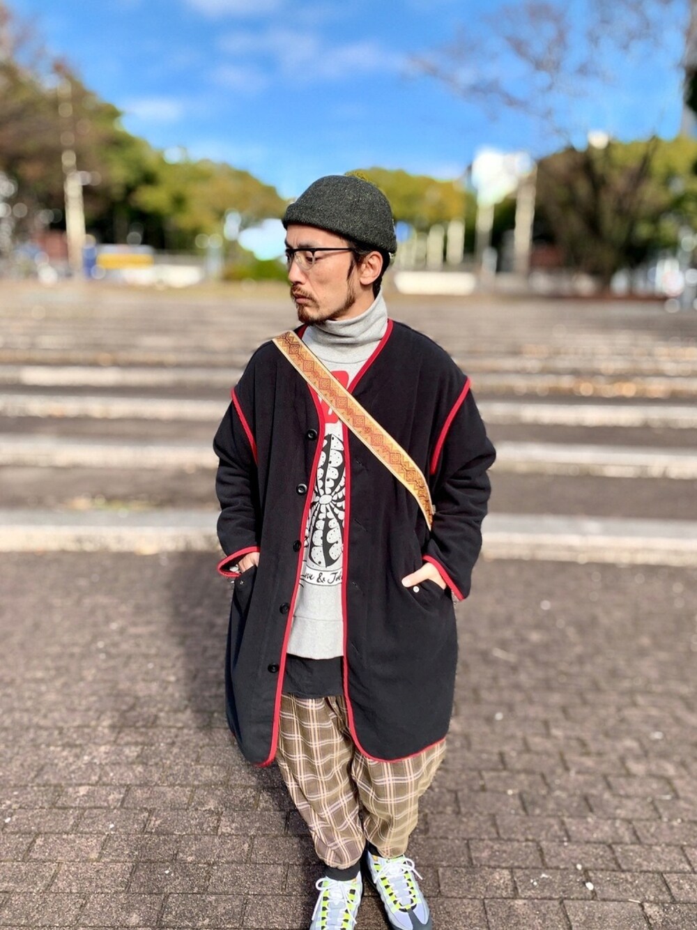 「ALDIES、フィッシャーマンキャップ、フリースコート、アウター、タートルネック、チェックパンツ、カジュアル、シンプル、スニーカー、冬コーデ」｜「ALDIESのWool Roll Cap(Olive)（キャップ、その他）」を使った、りょうさん（メンズ・171cm）の冬コーディネートの1枚目の写真