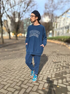 「ベレー帽推奨委員会」｜「アイテム（スウェット）」を使った、りょうさん（メンズ・171cm）の冬コーディネート