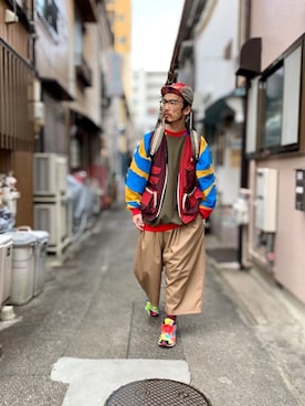 「メッシュキャップ」｜「アイテム（スウェット）」を使った、りょうさん（メンズ・171cm）の冬コーディネート