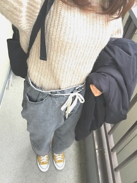 「切りっぱなしデニム」｜「アイテム（ブルゾン）」を使った、ひらた あゆみさん（レディース・168cm）の冬コーディネート