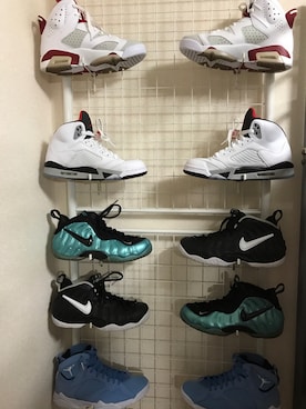 「AIR JORDAN6のアイテム（スニーカー、ホワイト系）」を使った、Yoshimura Ibukiさん（メンズ・166cm）の冬コーディネート