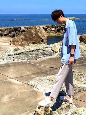 「HARE（ハレ）のサテンオープンネックシャツ(HARE)（シャツ/ブラウス、ブルー系）」を使った、Shoheiさん（メンズ・185cm）の夏コーディネート