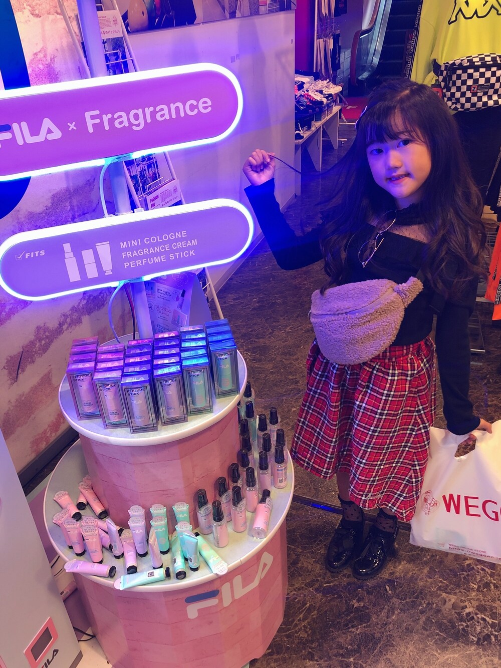「秋コーデ、女の子、kids」｜「ジュエルナのアイテム（トップス、ブラック系）」を使った、Ri_Melodyさん（キッズ・120cm）の秋コーディネートの1枚目の写真