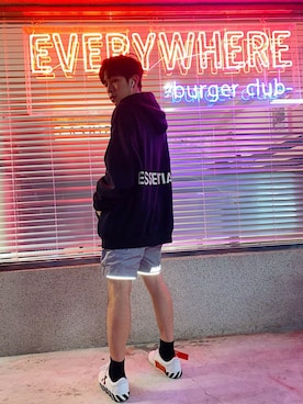 「Paragraph（パラグラフ）のアイテム（パンツ）」を使った、Hao Wangさん（メンズ・172cm）の冬コーディネート