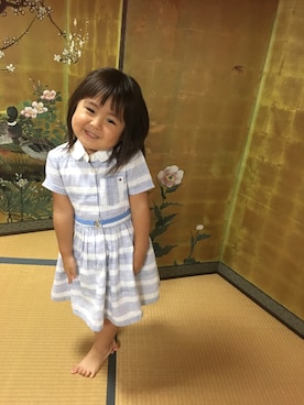 「TOMMY HILFIGER（トミーヒルフィガー）のアイテム（ワンピース/ドレス）」を使った、あかえりさん（キッズ・100cm）の夏コーディネート
