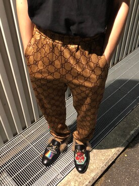 GUCCIのモカシン/デッキシューズを使った人気ファッション