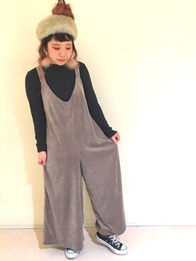 「アイテム（つなぎ/オールインワン、ベージュ系）」を使った、まりっぺさん（レディース・152cm）の冬コーディネート