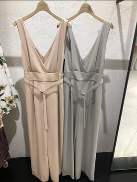 「JUSGLITTY（ジャスグリッティー）のアイテム（パンツ）」を使った、Kelly Tamさん（レディース・165cm）の秋コーディネート