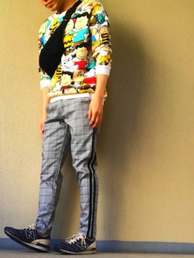 「柄×柄」｜「アイテム（スウェット）」を使った、福 服太郎さん（メンズ・165cm）の冬コーディネート