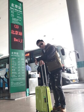 「travel」｜「アイテム（ジャケット/アウター）」を使った、Pacさん（メンズ・173cm）の春コーディネート
