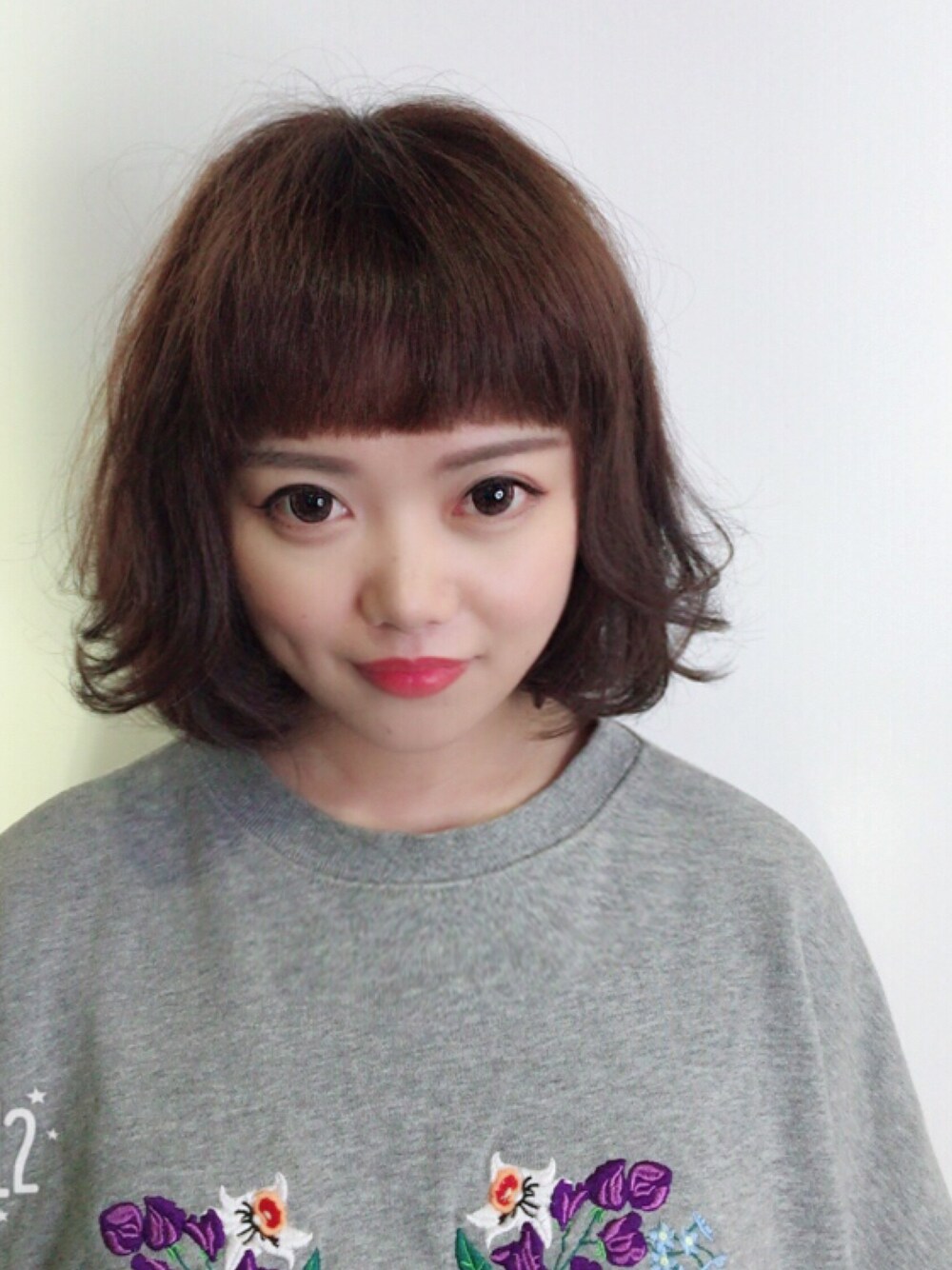 「jouetieのアイテム（パーカー、グレー系）」を使った、machiさん（レディース・166cm）の春コーディネートの1枚目の写真