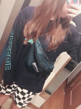 「アイテム（ボディバッグ/ウエストポーチ、ブルー系）」を使った、おくちゃん！さん（レディース・169cm）の春コーディネート