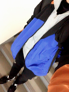 「CASPER JOHN AIVER（キャスパージョンアイバー）のアイテム（ナイロンジャケット）」を使った、　とまとさん（メンズ・170cm）の秋コーディネート