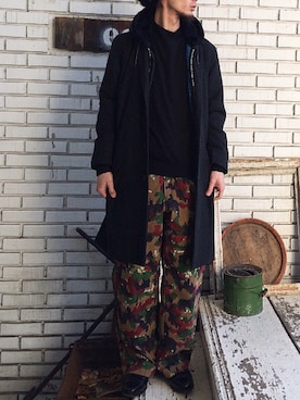 「スイス軍」｜eat_cameさん（メンズ・180cm）の冬コーディネート