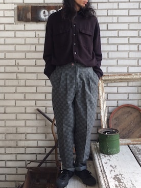 「VINTAGE（ヴィンテージ）のアイテム（スラックス）」を使った、eat_cameさん（メンズ・180cm）の春コーディネート