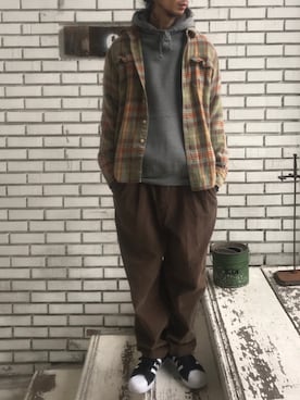 「FUCKING AWESOME（ファッキングオーサム）のアイテム」を使った、eat_cameさん（メンズ・180cm）の冬コーディネート