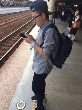 「SQUAD（スクアッド）のアイテム（帽子）」を使った、Wさん（レディース・159cm）の春コーディネート