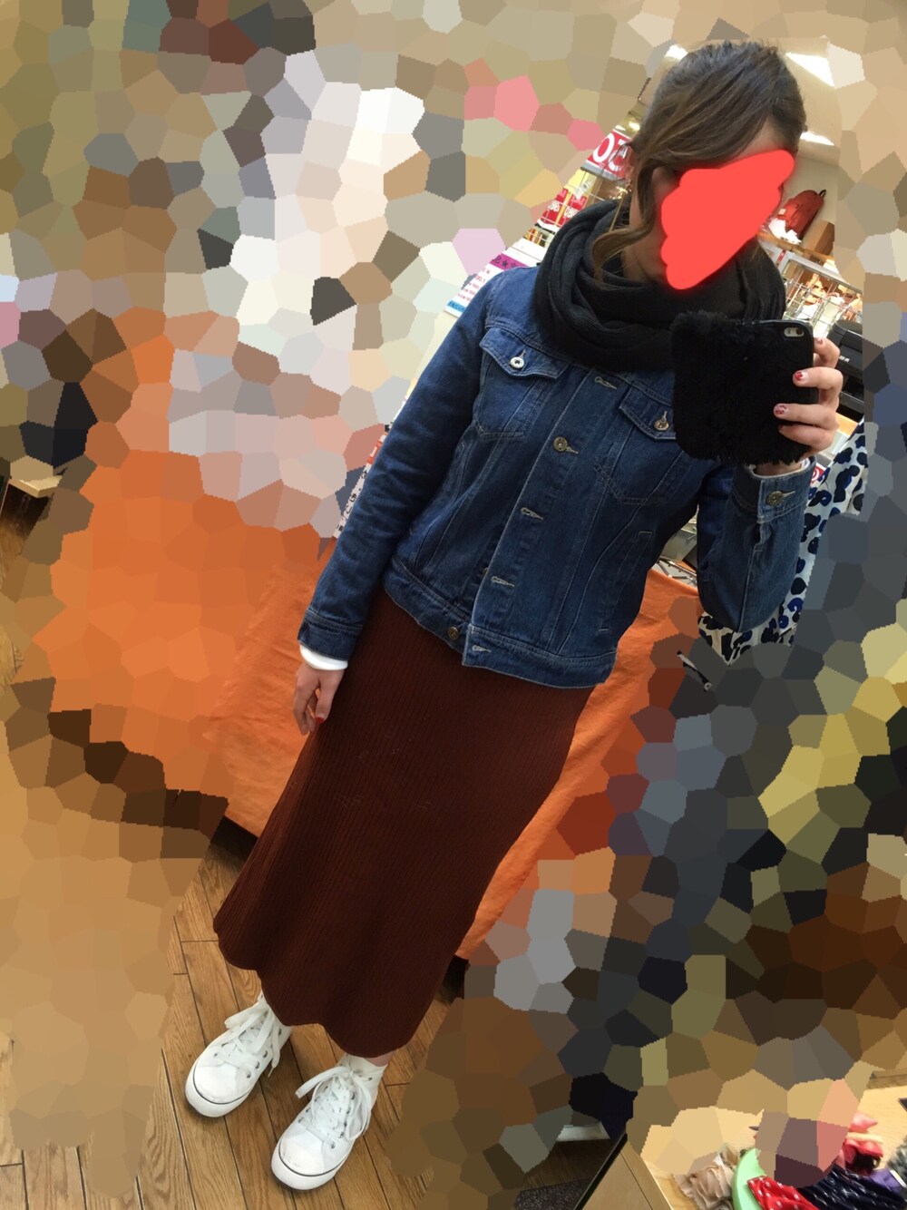 「Gジャン、ユニクロ」｜「Honeysのアイテム（スニーカー、ホワイト系）」を使った、ひかりさん（レディース・161cm）の冬コーディネートの1枚目の写真