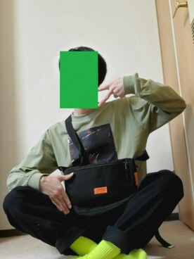 「LAKOLE（ラコレ）のアイテム（チノパンツ）」を使った、Salさん（メンズ・173cm）の冬コーディネート