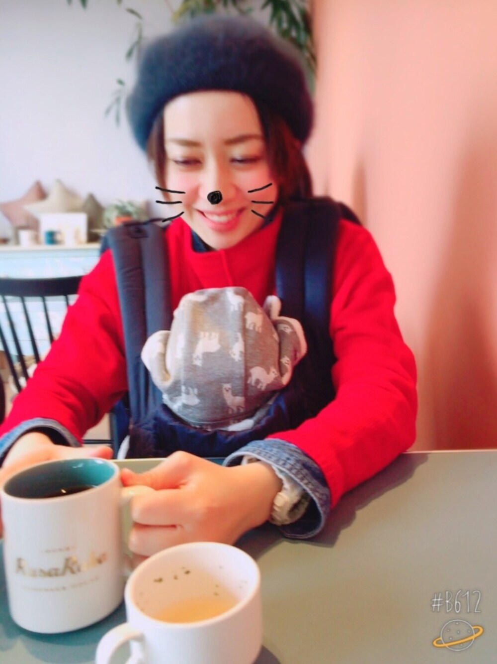 「パンケーキ、ママコーデ」｜「Blakeのアイテム（ハンチング/ベレー帽、ブルー系）」を使った、たかはしさん（レディース・160cm）の冬コーディネートの1枚目の写真