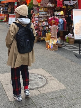 「BEAMS BOY（ビームスボーイ）のアイテム（トレンチコート）」を使った、28dismさん（レディース・161cm）の冬コーディネート