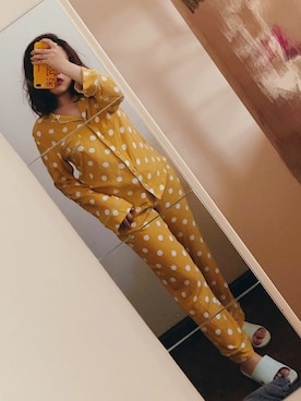 「アイテム（ルームウェア/パジャマ、イエロー系）」を使った、ThirteenAutumnさん（レディース・155cm）の秋コーディネート