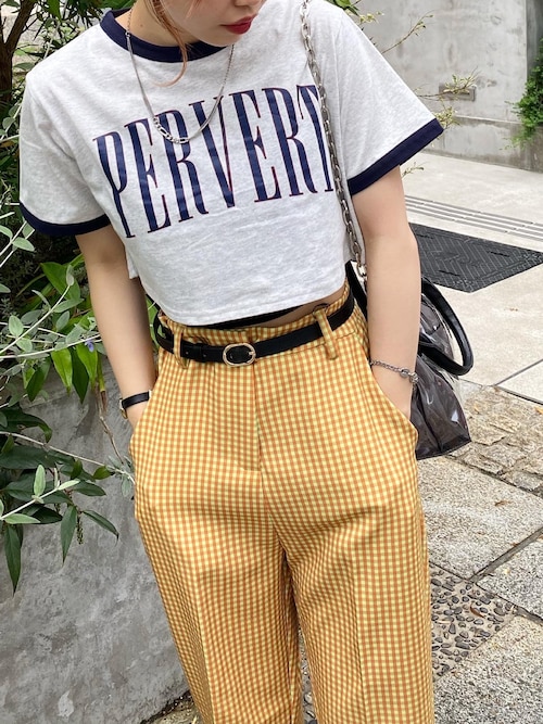 Hinako Who S Who Gallery 京都寺町店 Who S Who Gallery フーズフーギャラリー のtシャツ カットソーを使ったコーディネート Wear