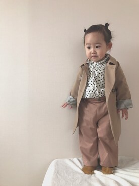 「アイテム（トレンチコート）」を使った、Yumi  Murakamiさん（キッズ・80cm）の春コーディネート
