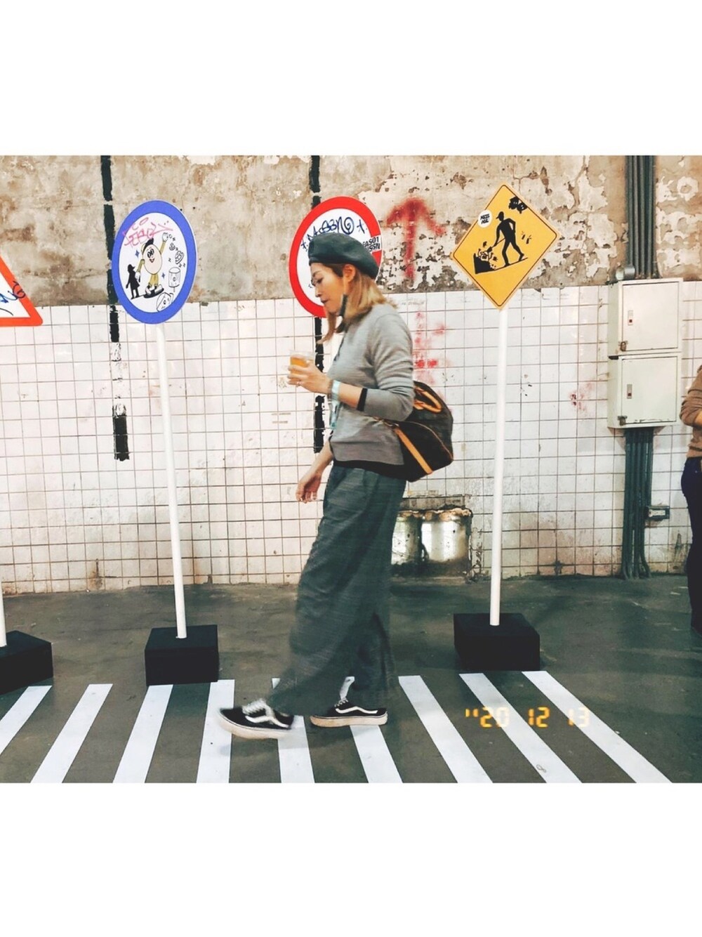 「girl、Taiwan、TAIPEI、Taipei city、ootd、ootdtw、winter」｜「UNIQLOのアイテム（トップス、シルバー系）」を使った、monkeyさん（レディース・173cm）の冬コーディネートの1枚目の写真