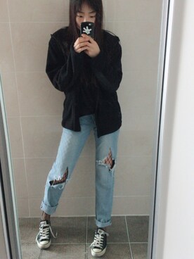 「CONVERSE（コンバース）のアイテム（スニーカー、ブラック系）」を使った、gu_bebeさん（レディース・155cm）の春コーディネート