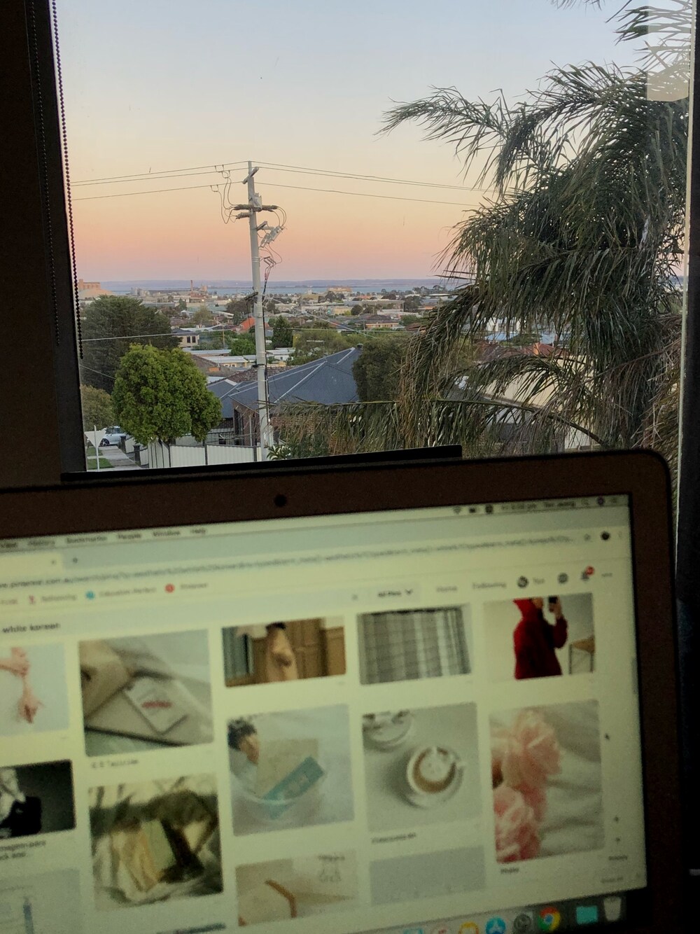 「アップル、apple、夕焼け、景色、summer、春、spring」｜「Appleのアイテム（その他、グレー系）」を使った、しょうろんぽうさん（レディース・160cm）の秋コーディネートの1枚目の写真