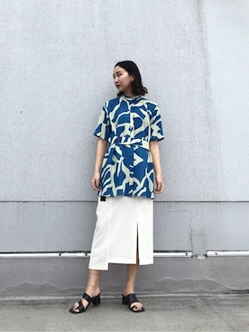 「UNITED TOKYO（ユナイテッドトウキョウ）のアイテム（スカート）」を使った、TOMOMIさん（レディース・168cm）の春コーディネート
