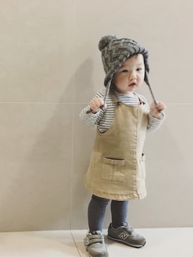 「ZARA KIDSのアイテム（トップス、ホワイト系）」を使った、Hallie.Hさん（キッズ）の春コーディネート
