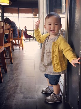 「mombabyfunのアイテム（ジャケット/アウター、イエロー系）」を使った、Hallie.Hさん（キッズ）の春コーディネート
