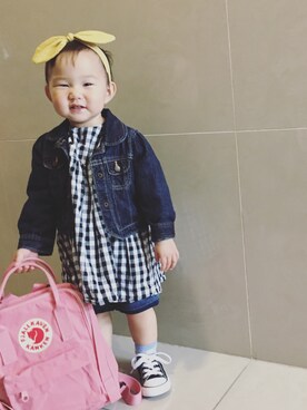 「babyGAP（babyGAP）のアイテム（デニムジャケット、ブルー系）」を使った、Hallie.Hさん（キッズ）の春コーディネート