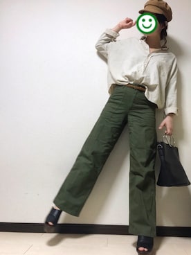 「カーキ×ベージュ」｜「アイテム（パンツ）」を使った、izu☺︎さん（レディース・161cm）の春コーディネート