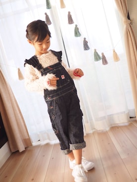 「ロールアップ」｜「アイテム（サロペット/オーバーオール）」を使った、ゆづさん（キッズ・120cm）の秋コーディネート
